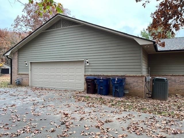 9717 Thistle  Ct - Photo 2