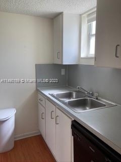 29 Santillane Ave - Photo 18