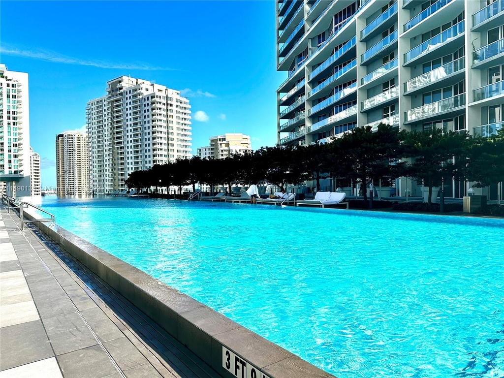 475 Brickell Ave - Photo 3