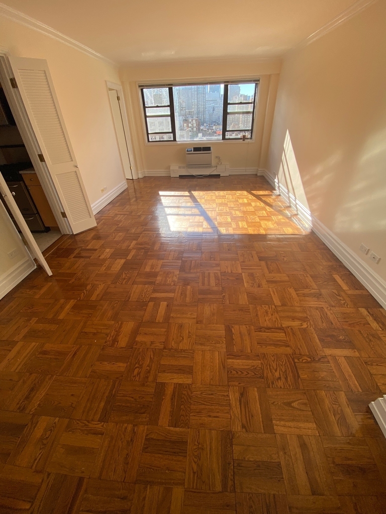  East 79th Street - Photo 0