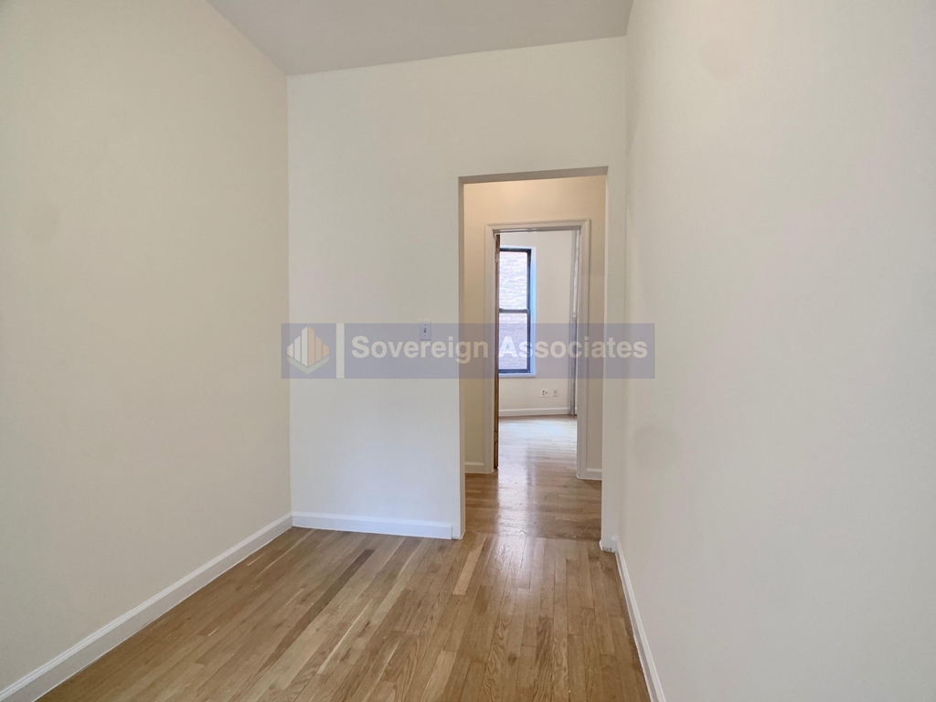 515 West 111th Street - Photo 4