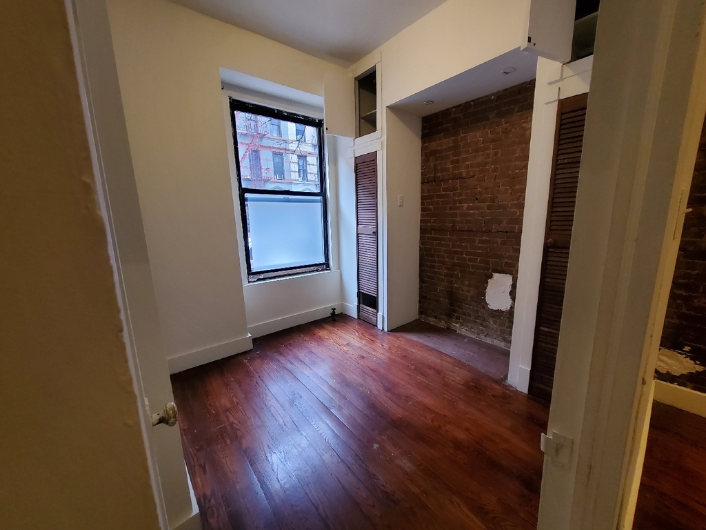 516 East 83rd Street - Photo 8