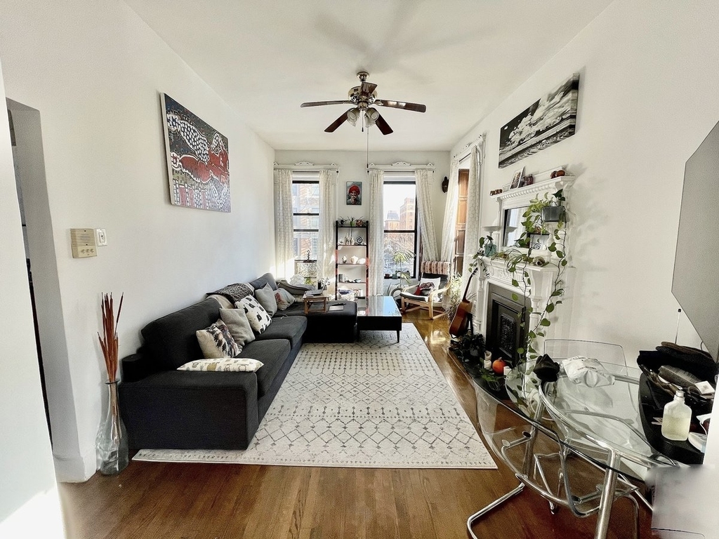 507 Manhattan Avenue - Photo 0