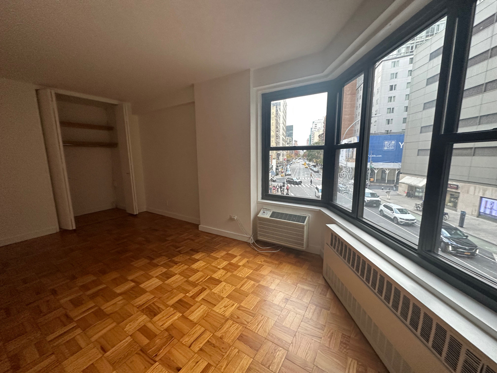 145 4th Avenue - Photo 7