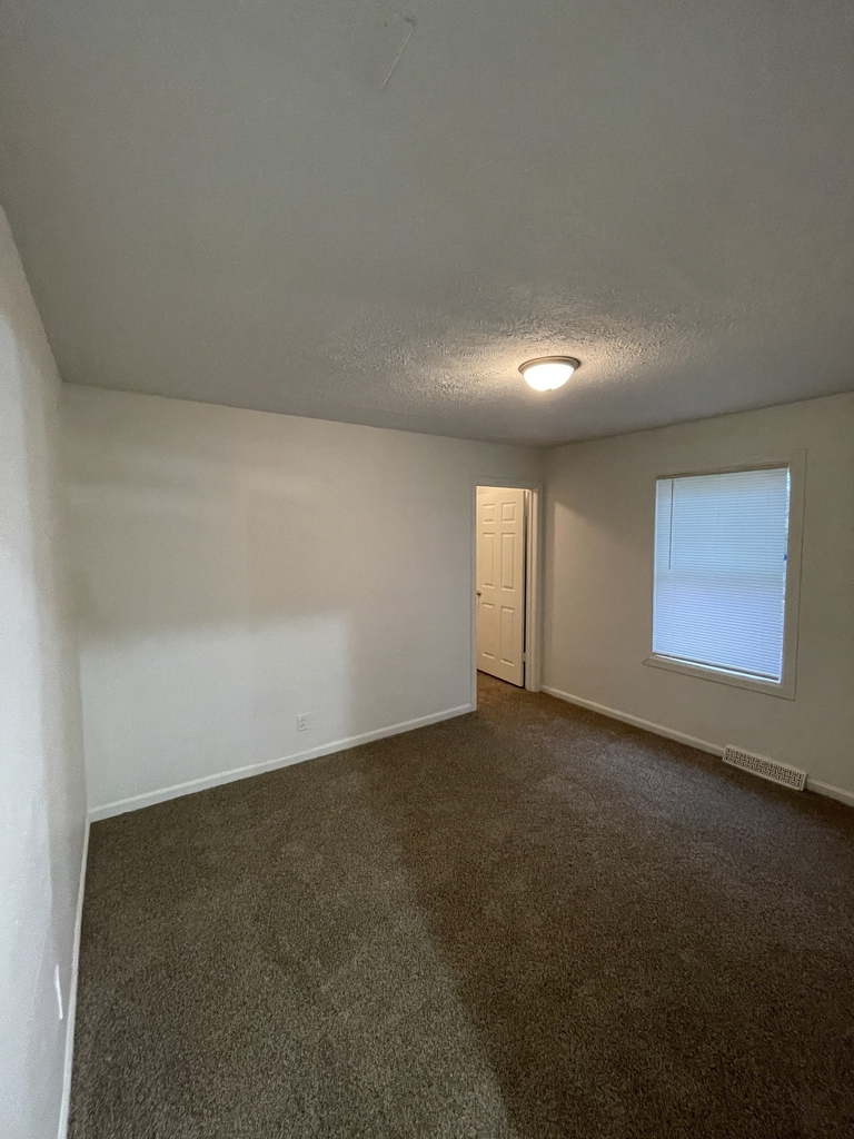 2333 Sheldon Street - Photo 10