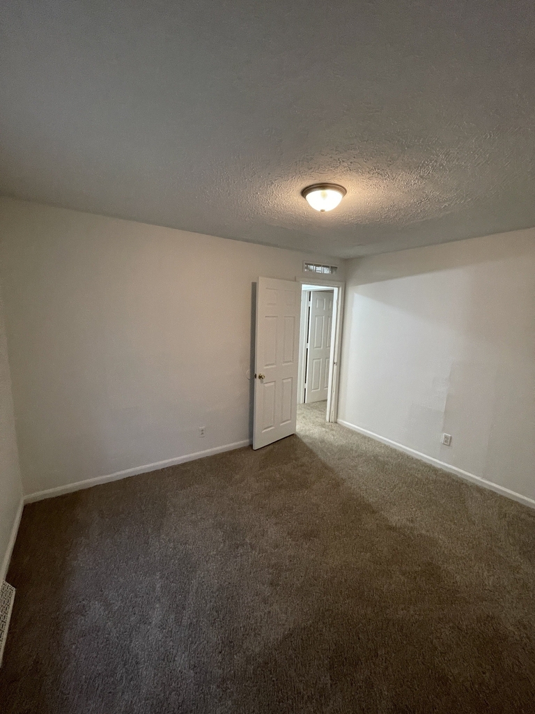 2333 Sheldon Street - Photo 11