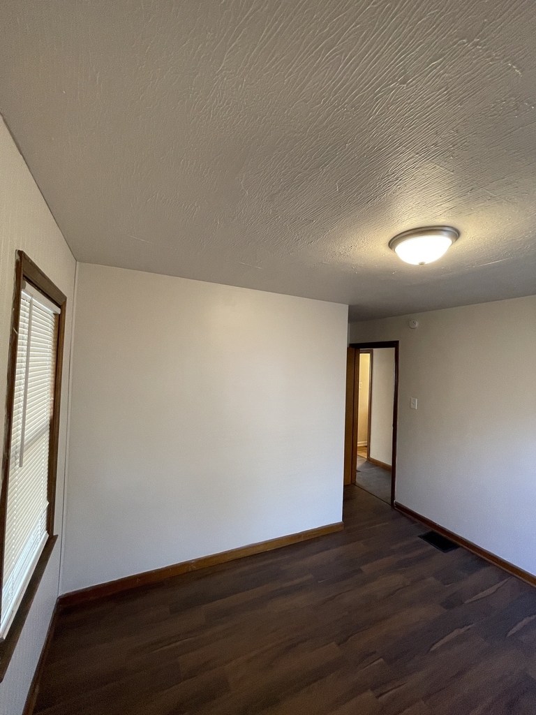 1801 N Linwood Avenue - Photo 7