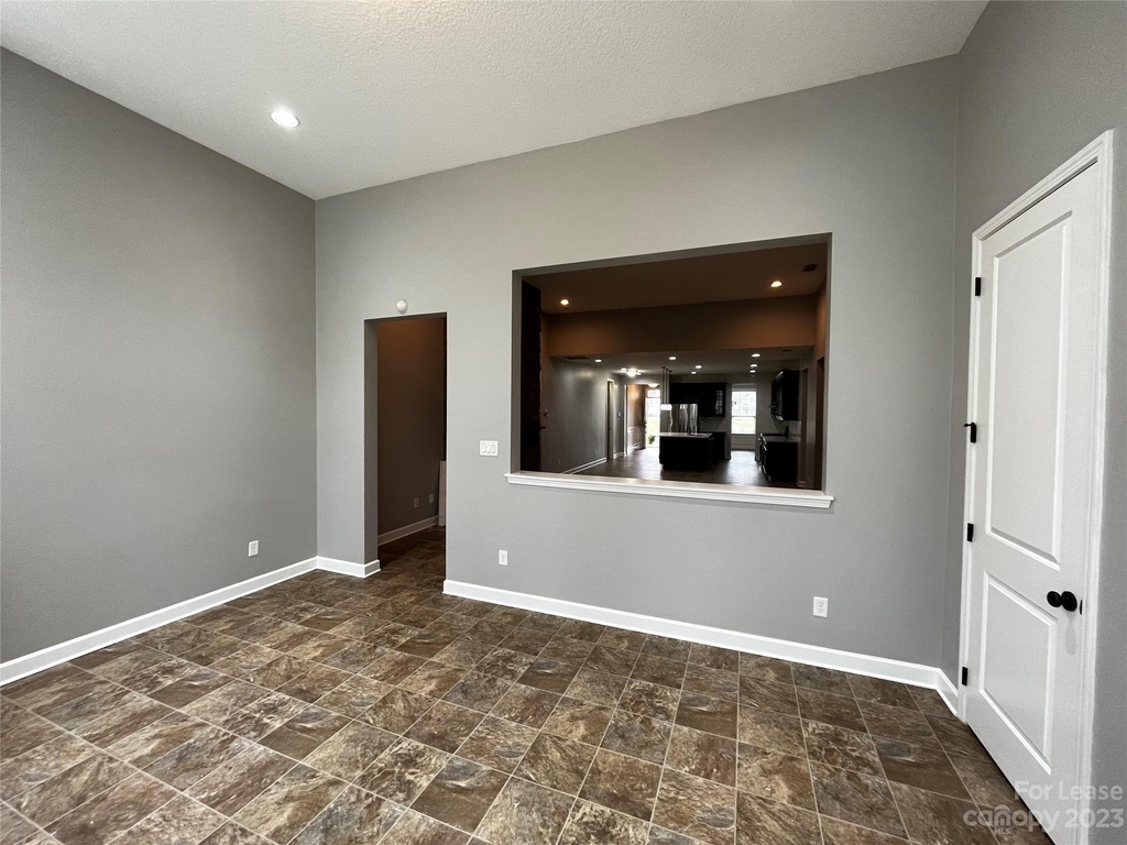 10105 Blackstone Drive - Photo 10