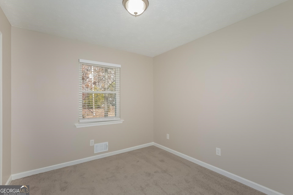 3916 Tanglewood - Photo 10