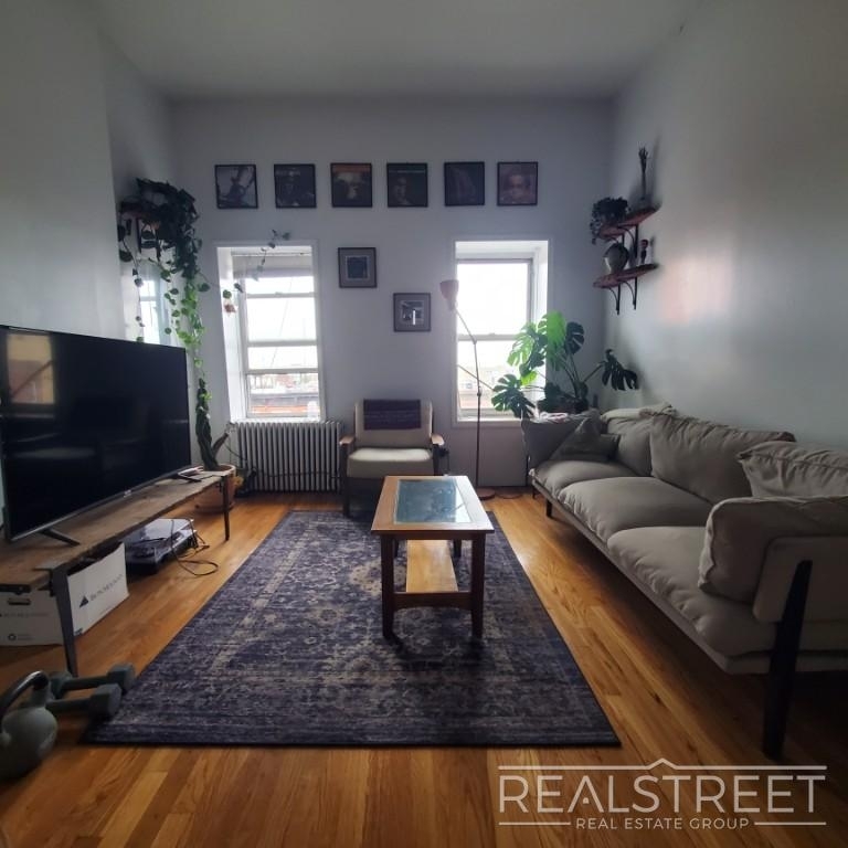 517 Third Avenue - Photo 16