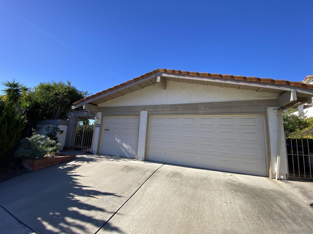 5610 Calle Miramar - Photo 1