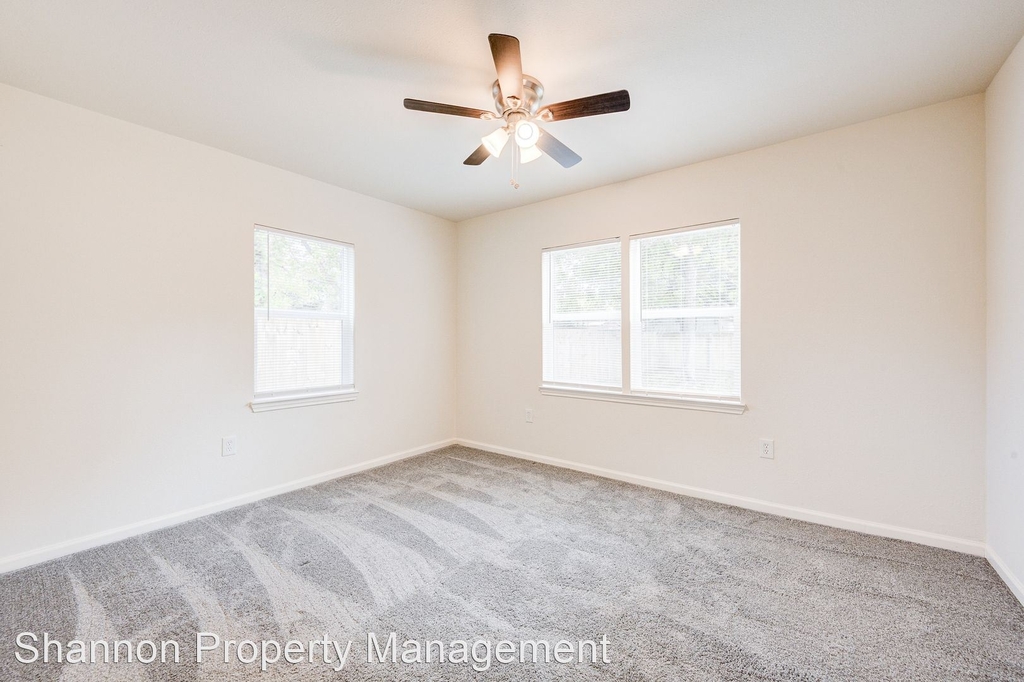 304 E Foley Street - Photo 11