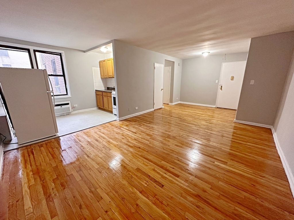 9303 Shore Road - Photo 3