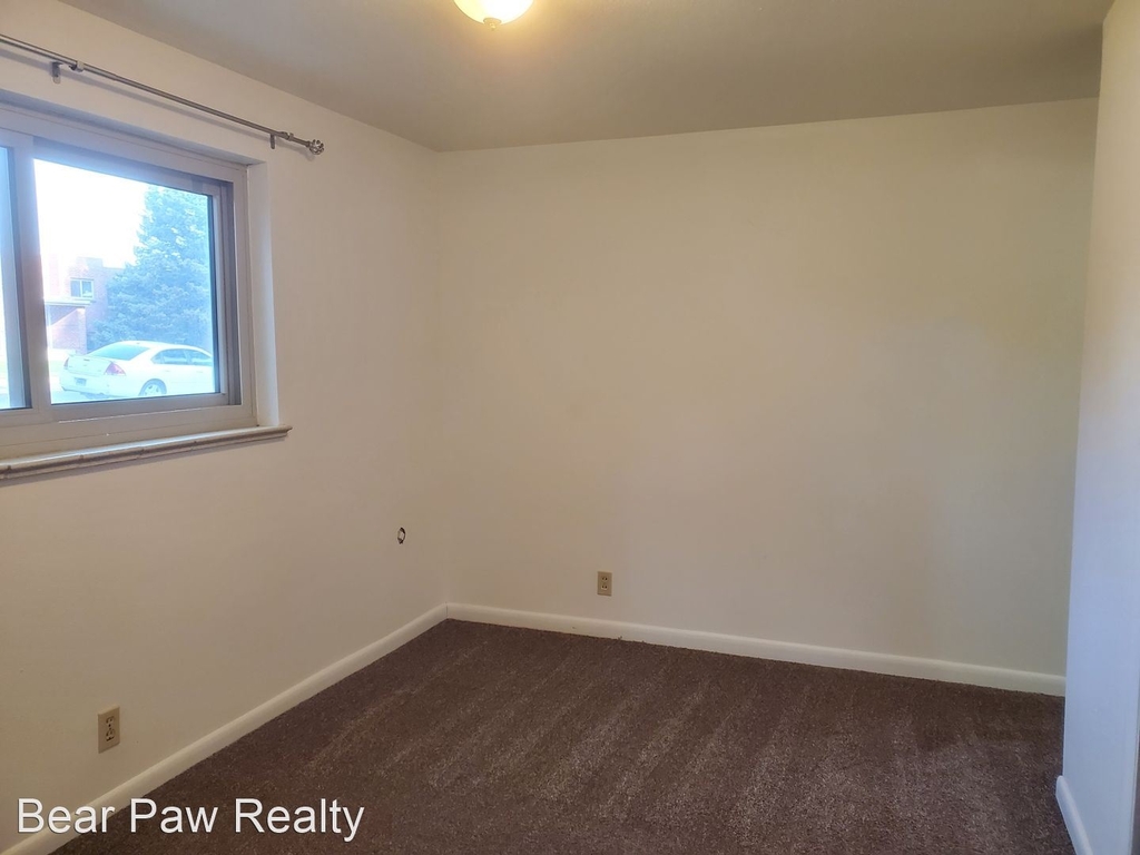 1803 Fremont Ave - Photo 2