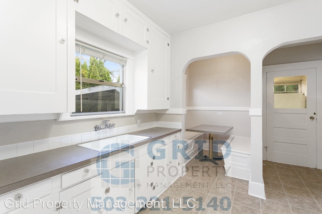 5622 Se 52nd Ave - Photo 3