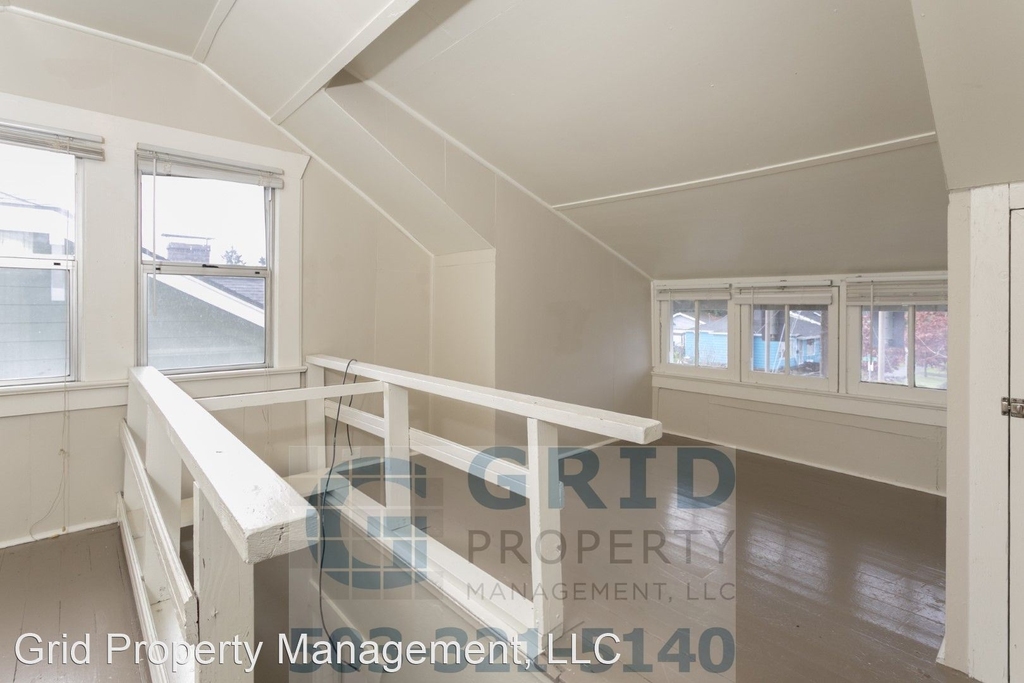 5622 Se 52nd Ave - Photo 16