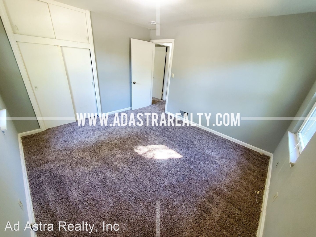 7041 Beverly St - Photo 13