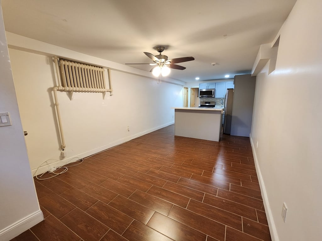 101 East 38th Street - Photo 3