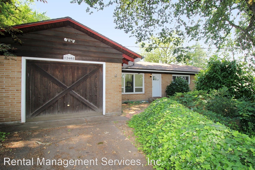 12608 Sw 64th Ave - Photo 0