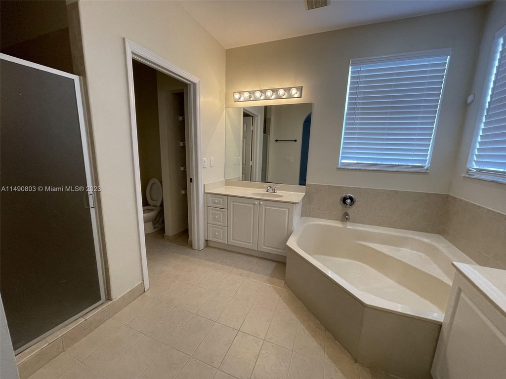 20255 Sw 129th Ave - Photo 23