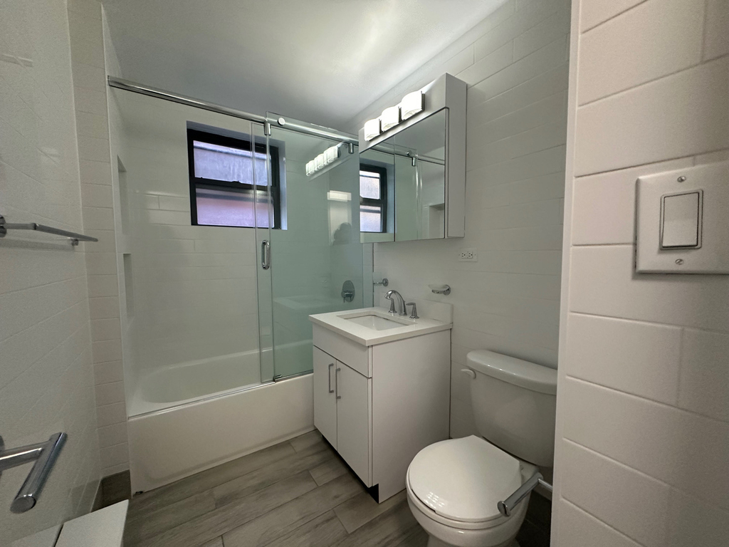 219 East 69th Street - Photo 12
