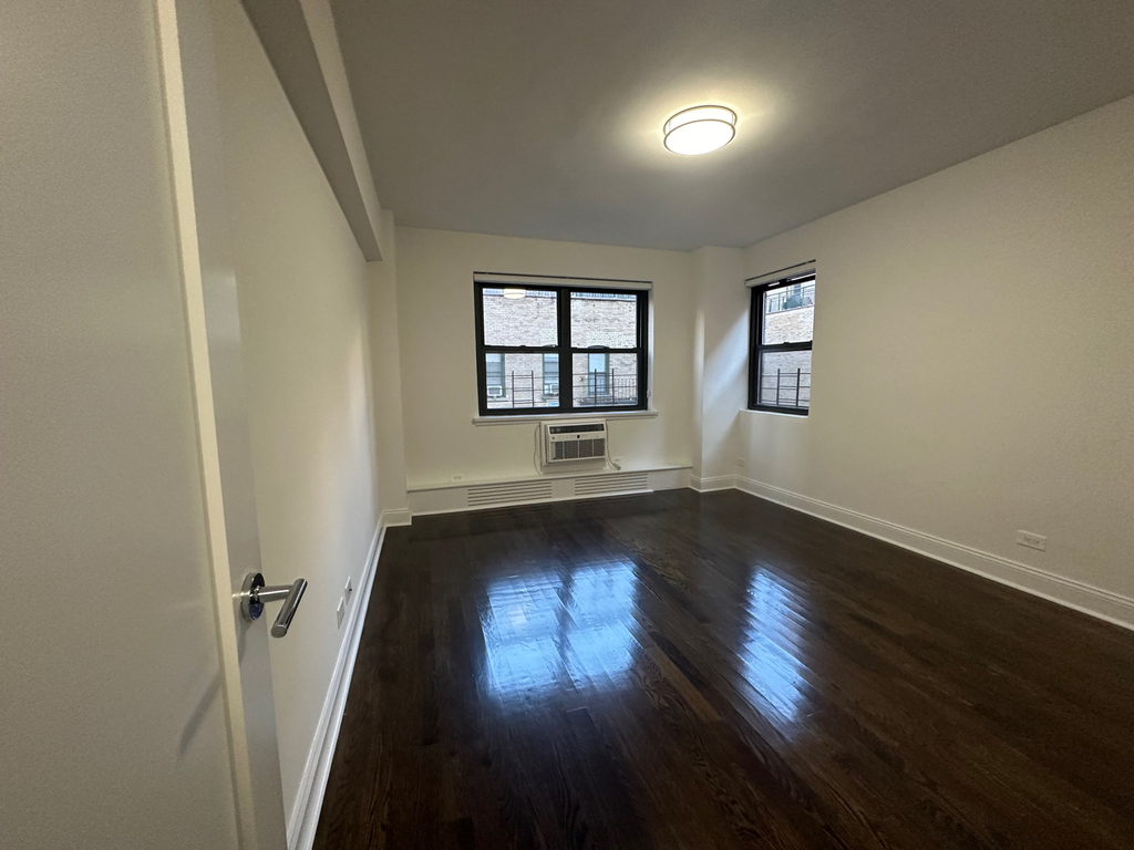 219 East 69th Street - Photo 14