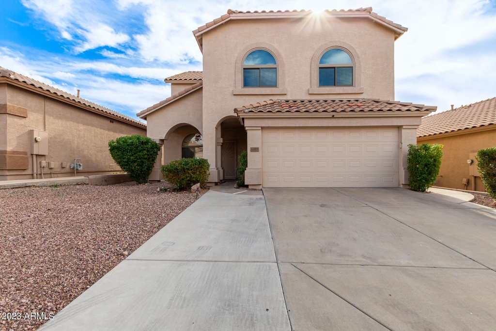 6333 W Desert Hollow Drive - Photo 4