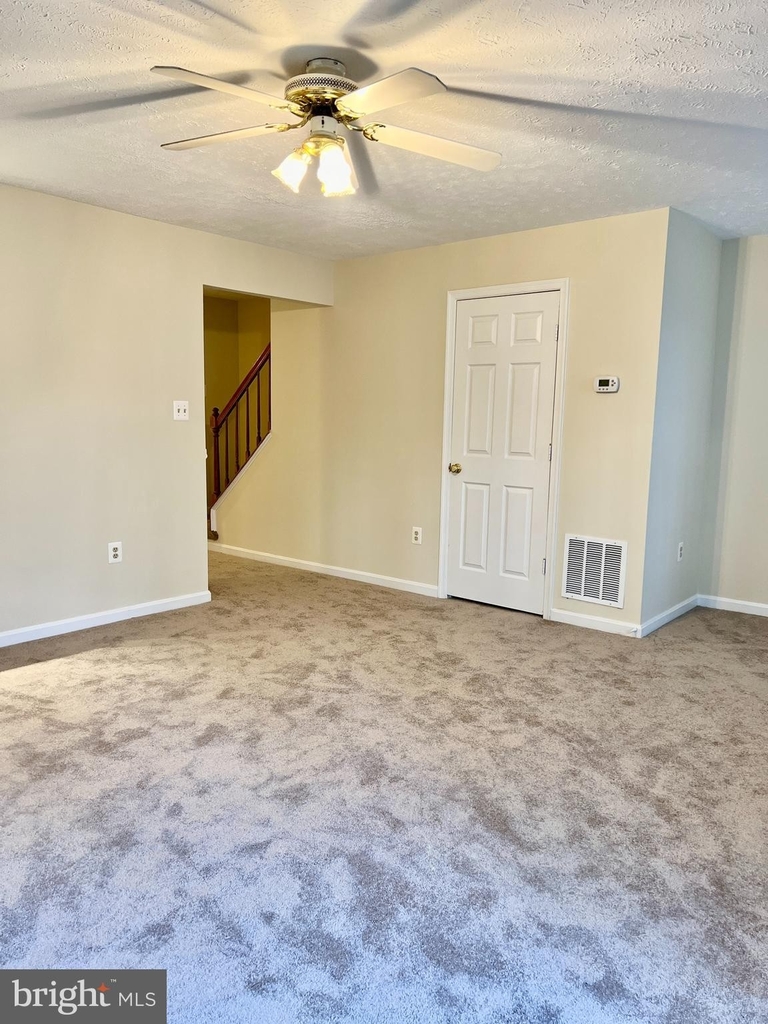 307 Sherando Circle - Photo 2