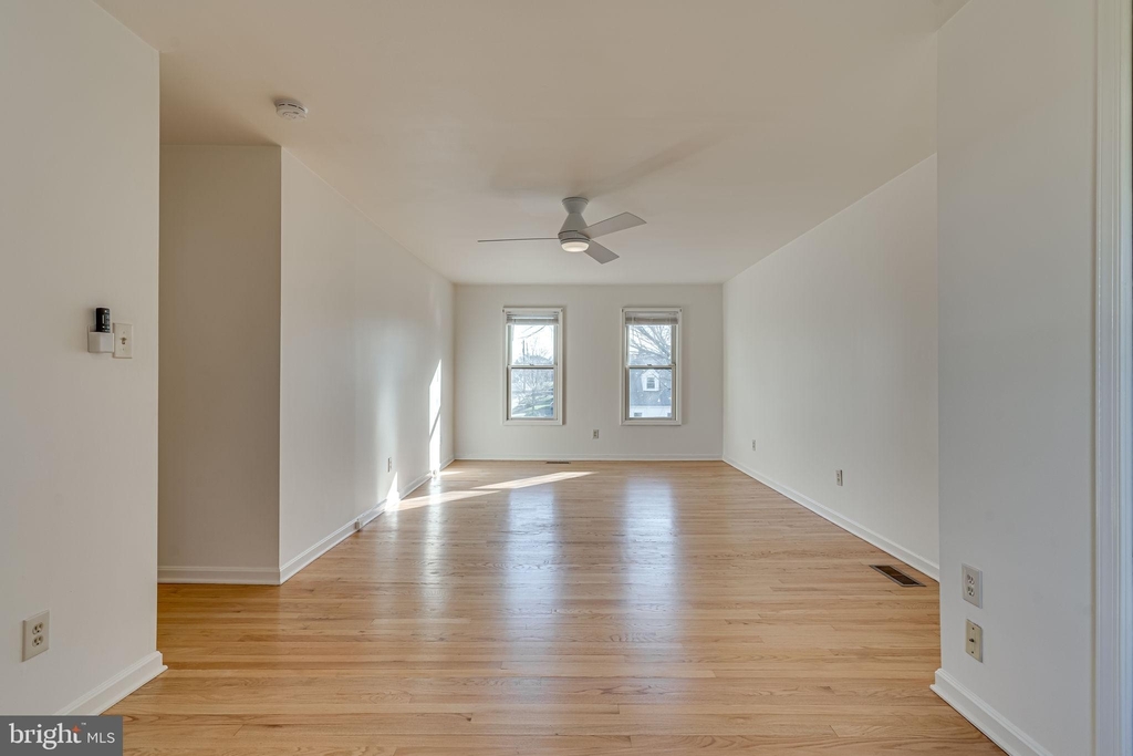 2419 1st Street S - Photo 1