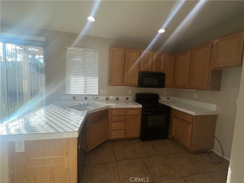 7640 Continental Place - Photo 7