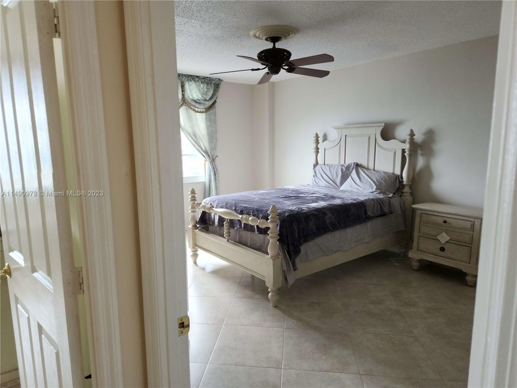 3725 S Ocean Dr - Photo 10