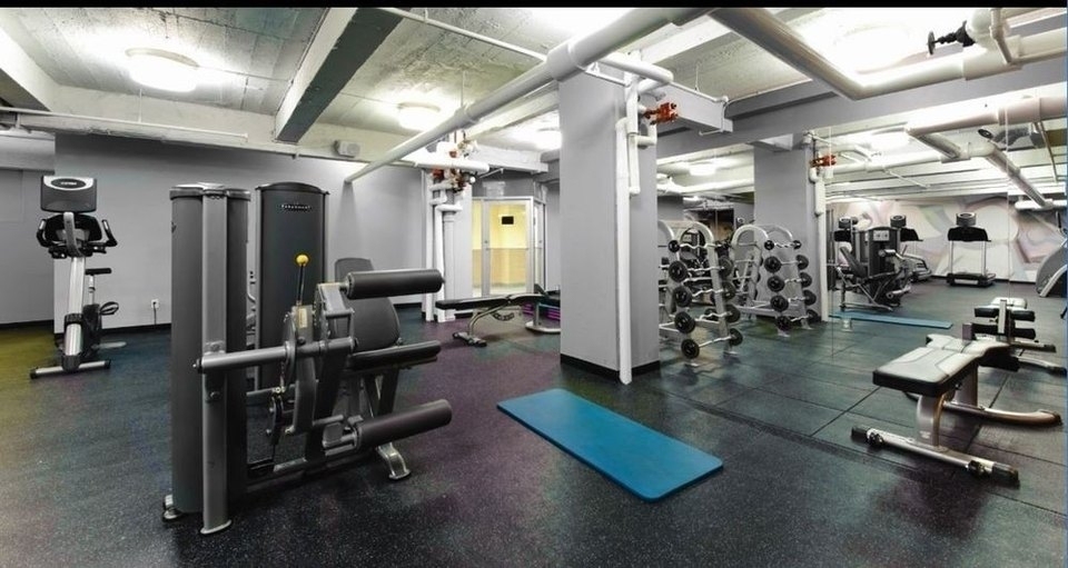 Broadway Avenue Studio - Photo 2