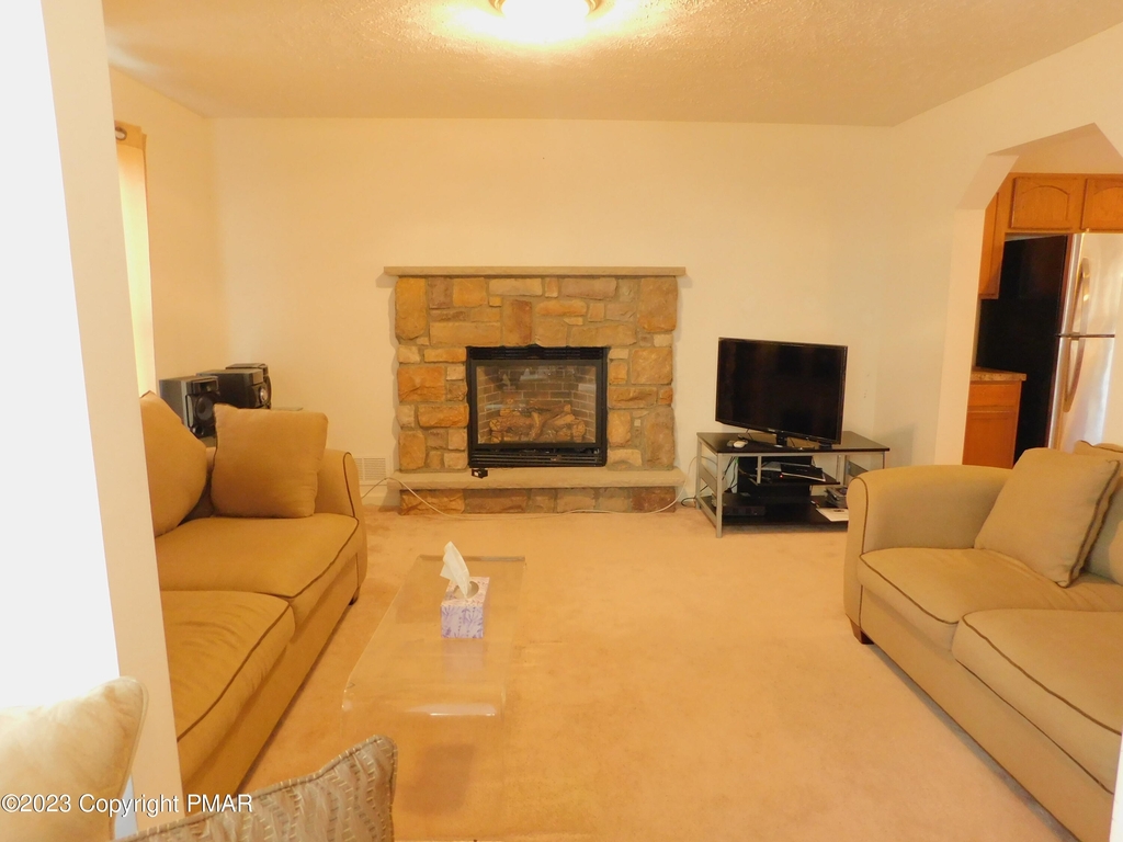 3123 Red Fox Lane - Photo 4