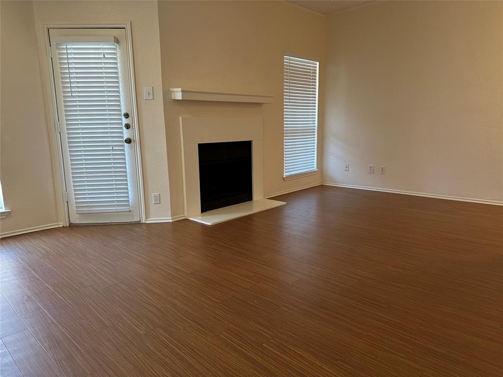 1700 Amelia Court - Photo 2