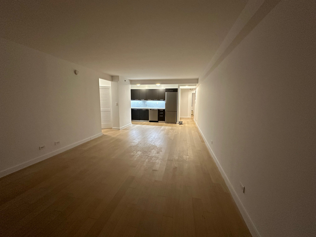 222 East 39th Street - Photo 11