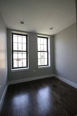 1719 Gates Avenue - Photo 5