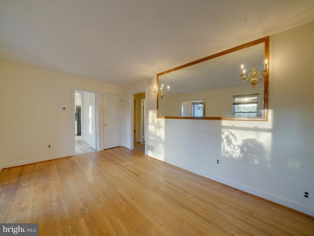8817 2nd Ave - Photo 6