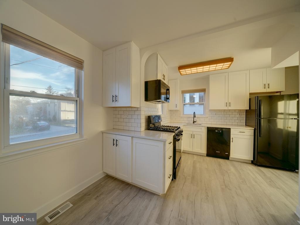 8817 2nd Ave - Photo 8