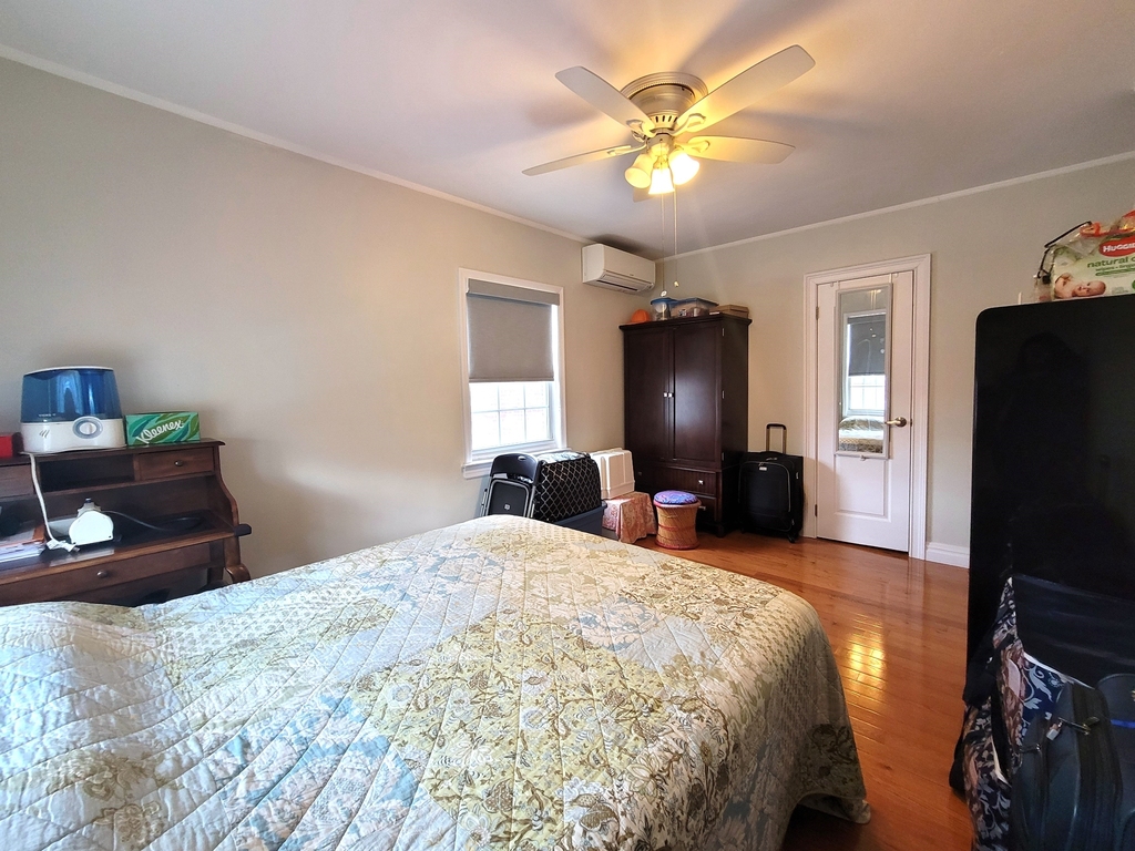 33-36 60th Street - Photo 14