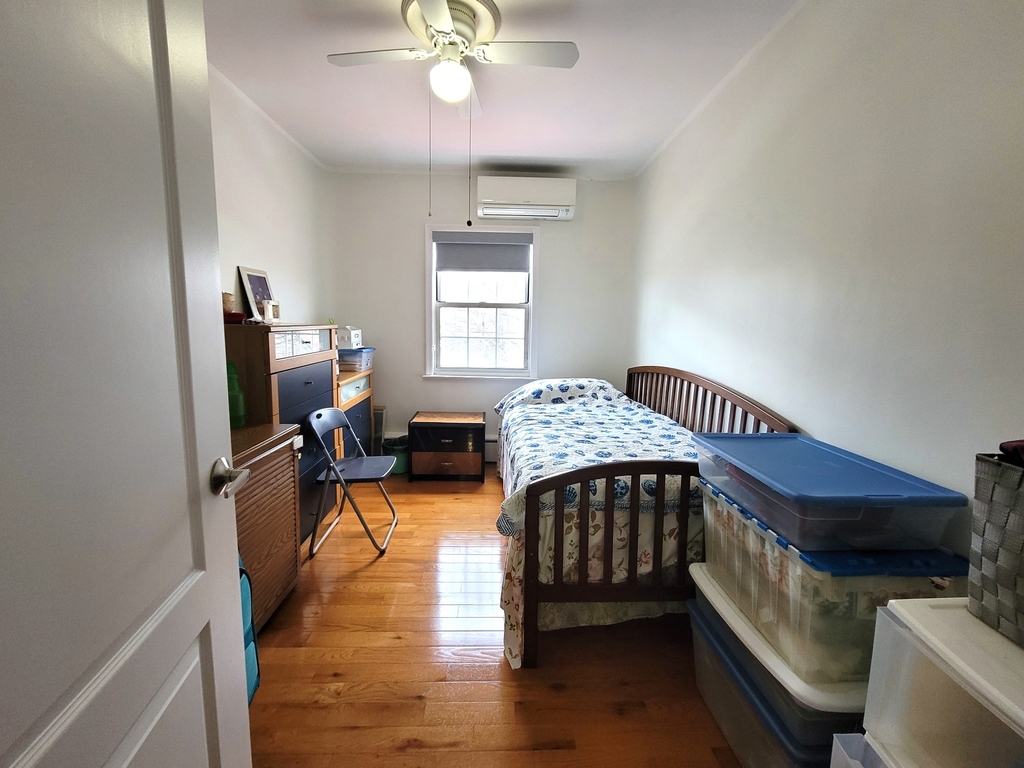 33-36 60th Street - Photo 12
