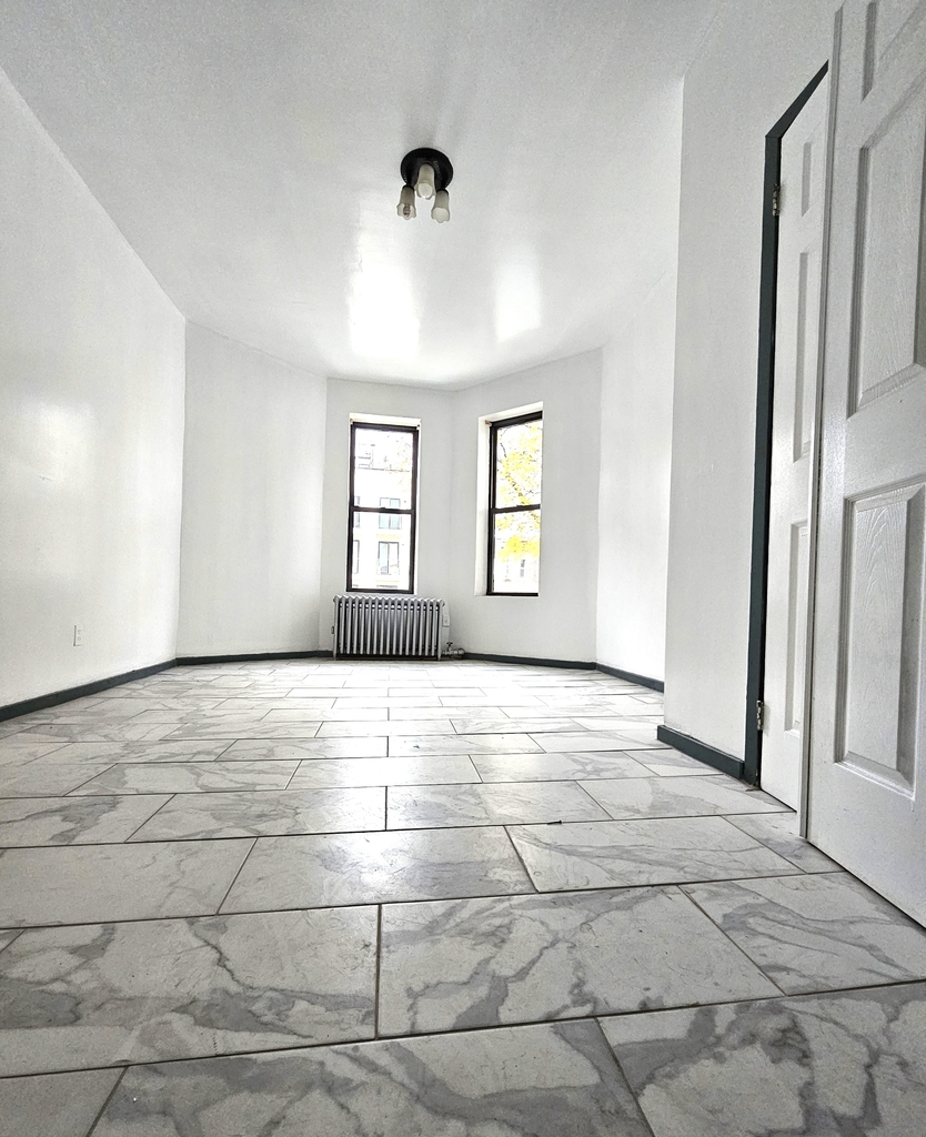 121 Martense Street - Photo 1