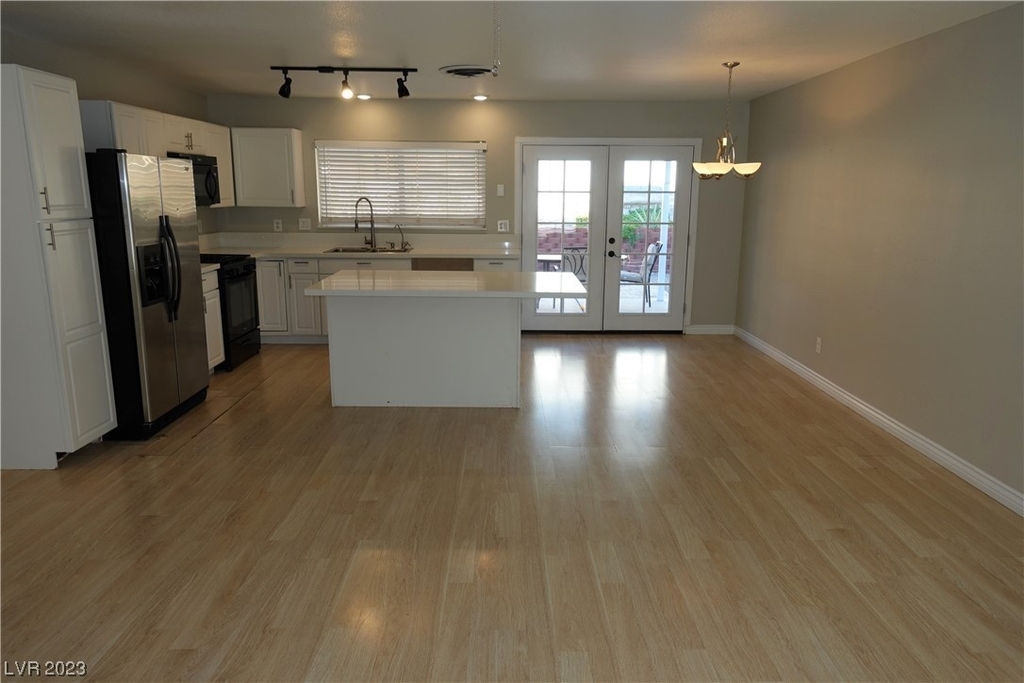 4083 Eileen Street - Photo 5