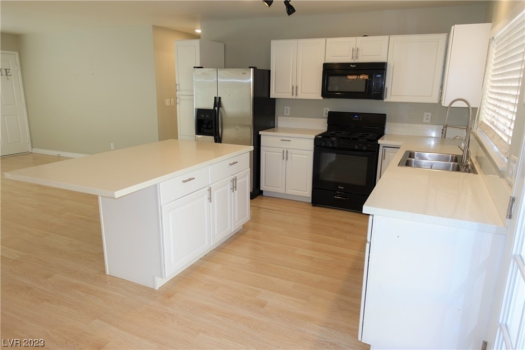 4083 Eileen Street - Photo 11