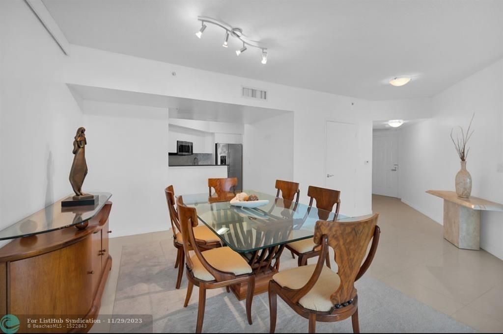 16699 Collins Ave - Photo 6