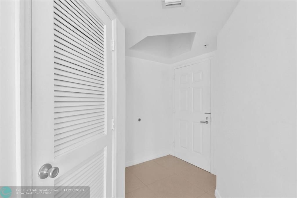 16699 Collins Ave - Photo 30