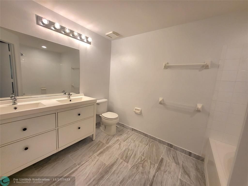 8062 Sanibel Dr - Photo 17