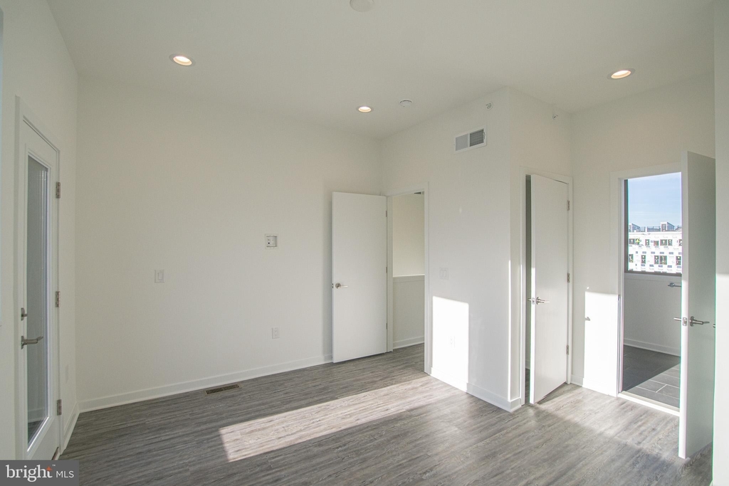 3013 Evergreen Walk - Photo 32