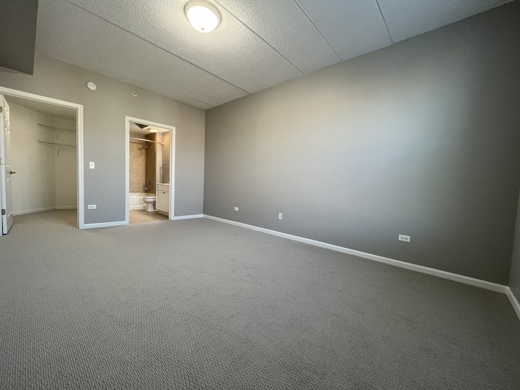 132 W Johnson Street - Photo 15