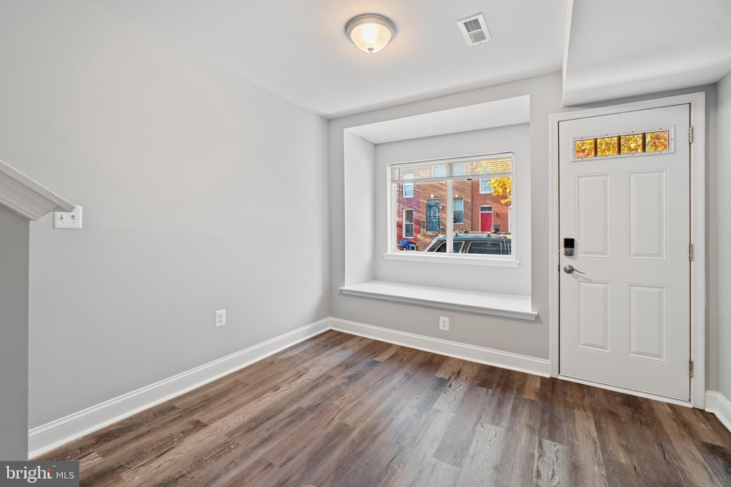 1135 Washington Boulevard - Photo 5