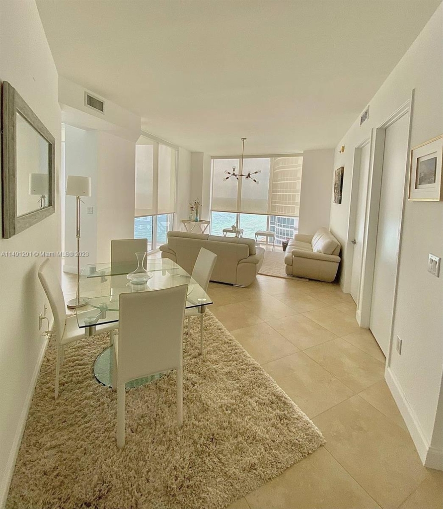 18201 Collins Ave - Photo 2